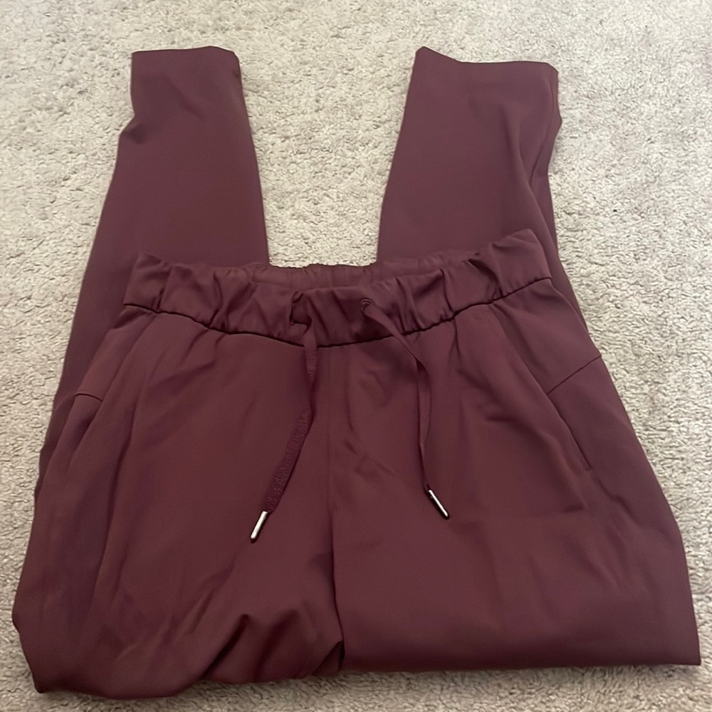 Lululemon joggers